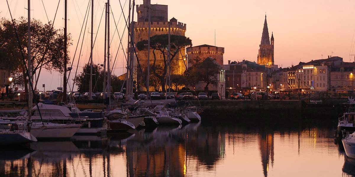 The old port of La Rochelle to visit during your vacation at the Parc de Bellevue campsite