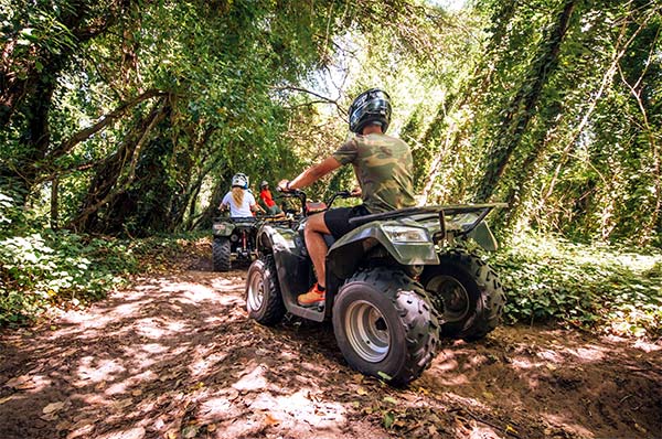 Océanic Aventure – randonnées quad près des Mathes, activité sportive près du camping Parc de Bellevue