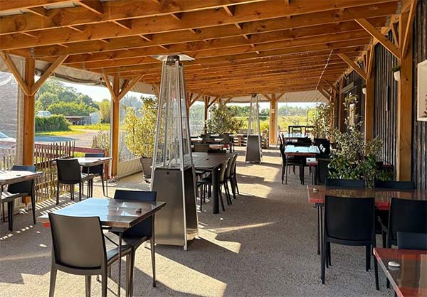 La Cabane de Chat'sâ à Chaillevette – cabane ostréicole avec dégustation d'huîtres et fruits de mer, près du camping Parc de Bellevue