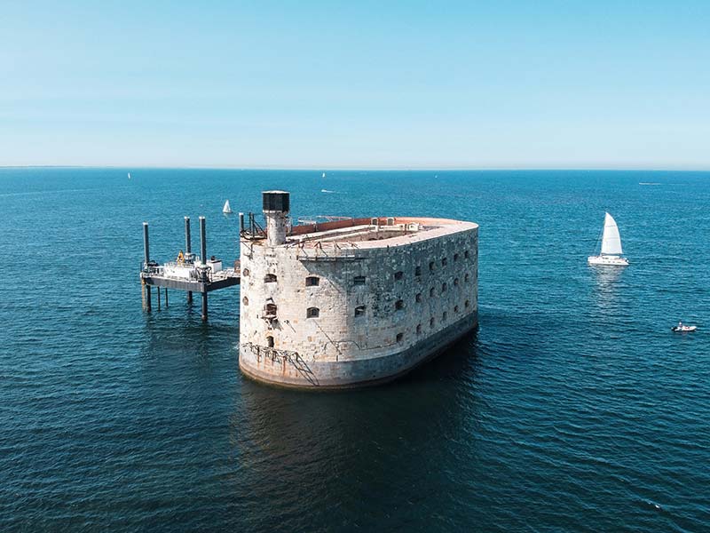 Fort Boyard, célèbre monument de Charente-Maritime à découvrir près du camping Parc de Bellevue