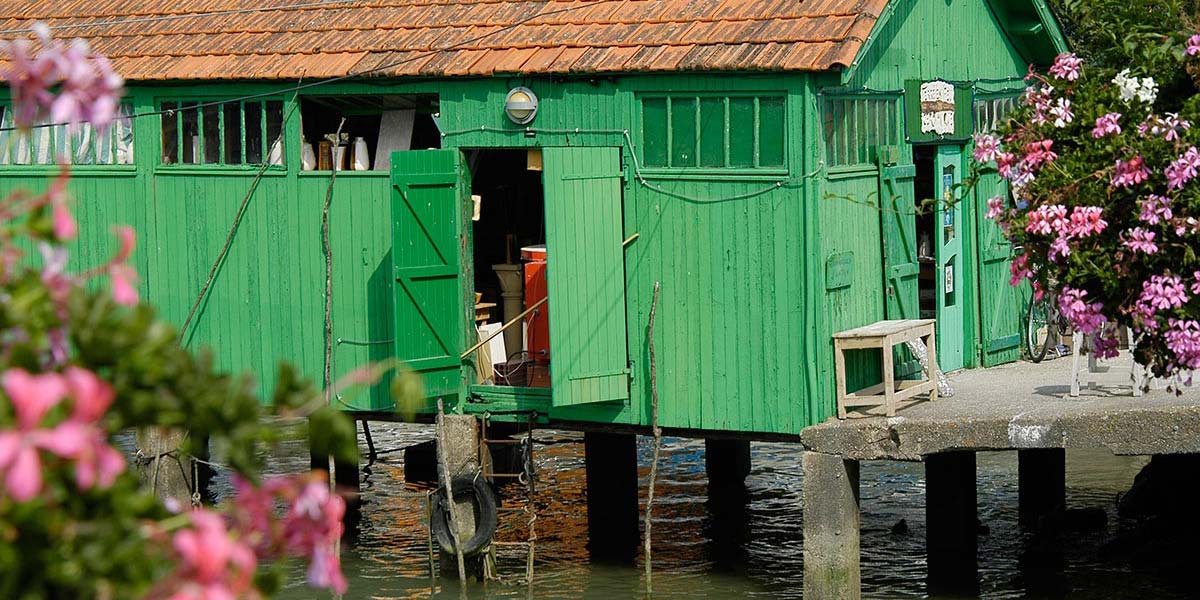 Carrelet on the oyster route in Charente Maritime