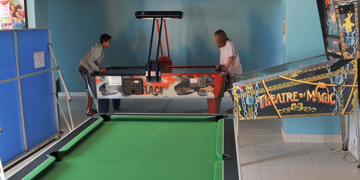 Billiards in the playroom of the Parc de Bellevue campsite